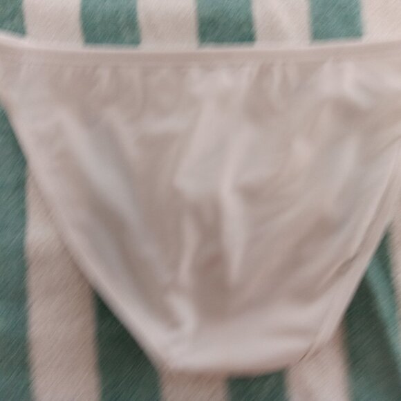(Pre-Owned) VINTAGE "ATSUI" SWIM BRIEF, < 1" SIDES, WHITE, (*) EST. "S" (30") - Picture 3 of 5